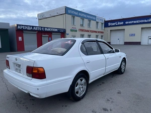 Седан Toyota Camry 1994 года, 300000 рублей, Красноярск