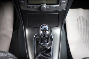 Седан Toyota Avensis 2008 года, 839000 рублей, Новосибирск