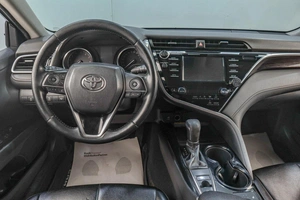 Седан Toyota Camry 2019 года, 2539000 рублей, Челябинск