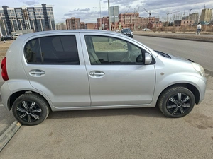 Хетчбэк Toyota Passo 2013 года, 630000 рублей, Красноярск