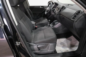 Внедорожник Volkswagen Tiguan 2011 года, 849000 рублей, Новокузнецк