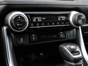 Внедорожник Toyota RAV4 2020 года, 3169000 рублей, Кирилловка