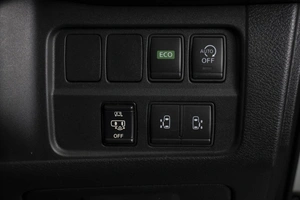Минивэн Nissan Serena 2018 года, 1970000 рублей, Омск