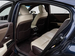 Седан Lexus ES 2018 года, 2940000 рублей, Краснодар