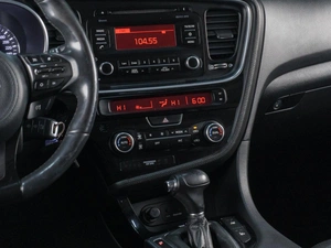 Седан Kia Optima 2014 года, 1590000 рублей, Сургут