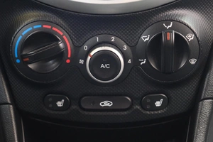 Седан Hyundai Solaris 2013 года, 849000 рублей, Омск