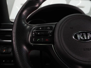 Седан Kia Optima 2017 года, 2199000 рублей, Воронеж