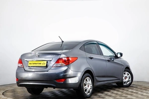Седан Hyundai Solaris 2011 года, 619000 рублей, Пермь