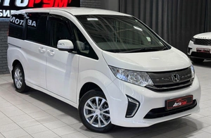 Минивэн Honda Stepwgn 2015 года, 1670000 рублей, Красноярск