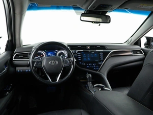 Седан Toyota Camry 2020 года, 3010111 рублей, Москва