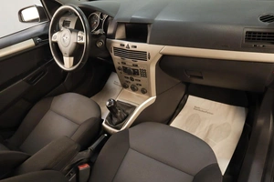 Универсал Opel Astra 2008 года, 549000 рублей, Челябинск