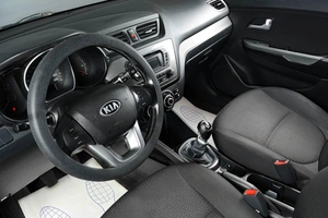 Седан Kia Rio 2014 года, 849000 рублей, Тюмень