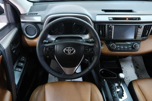 Внедорожник Toyota RAV4 2018 года, 2619000 рублей, Омск