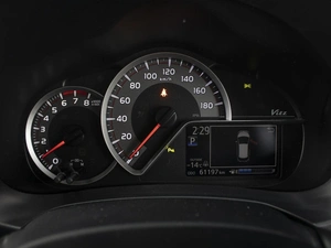 Хетчбэк Toyota Vitz 2019 года, 1310777 рублей, Омск