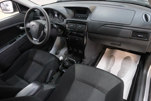 Седан ВАЗ (LADA) Priora 2014 года, 449000 рублей, Омск