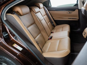 Седан Lexus ES 2015 года, 2399000 рублей, Тюмень