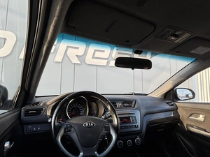 Седан Kia Rio 2017 года, 1095000 рублей, Ижевск