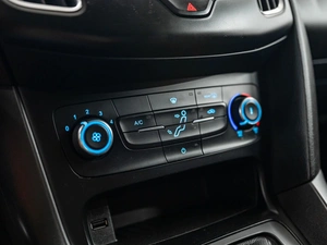 Универсал Ford Focus 2018 года, 980000 рублей, Красноярск