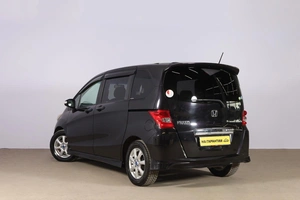Минивэн Honda Freed 2010 года, 1189000 рублей, Новосибирск