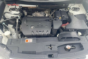 Внедорожник Mitsubishi Outlander 2015 года, 1854000 рублей, Красноярск