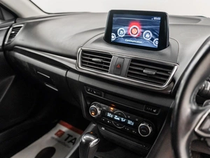 Хетчбэк Mazda Axela 2018 года, 1500000 рублей, Красноярск