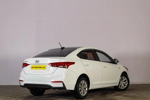 Седан Hyundai Solaris 2017 года, 929000 рублей, Тюмень