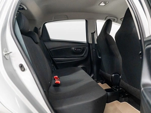 Хетчбэк Toyota Vitz 2018 года, 980000 рублей, Красноярск