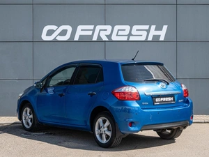 Хетчбэк Toyota Auris 2010 года, 990000 рублей, Краснодар