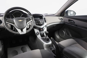 Седан Chevrolet Cruze 2009 года, 649000 рублей, Новосибирск