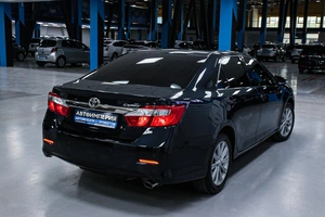 Седан Toyota Camry 2013 года, 1698000 рублей, Солонцы