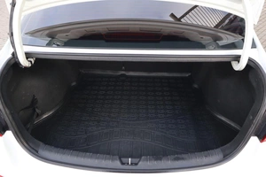 Седан Kia Rio 2017 года, 1200000 рублей, Мирное