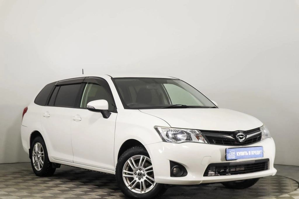 Универсал Toyota Corolla Fielder 2014 года, 1079000 рублей, Пермь