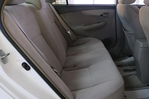 Седан Toyota Corolla Axio 2009 года, 899000 рублей, Омск