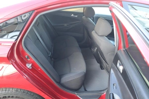 Седан Hyundai Sonata 2012 года, 1215000 рублей, Мирное