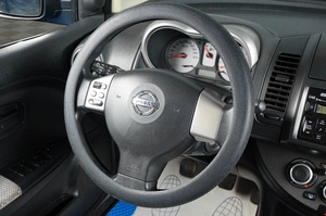 Хетчбэк Nissan Note 2007 года, 649000 рублей, Тюмень
