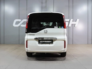 Минивэн Honda Stepwgn 2017 года, 1909000 рублей, Воронеж