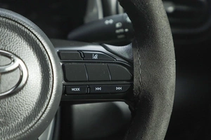 Хетчбэк Toyota Yaris 2021 года, 1059000 рублей, Новосибирск