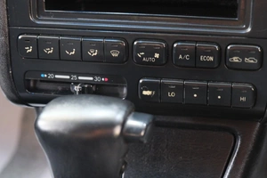 Седан Toyota Corona 1992 года, 319000 рублей, Омск