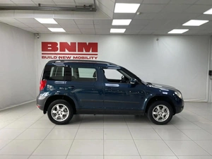 Внедорожник Skoda Yeti 2012 года, 1230000 рублей, Смоленск