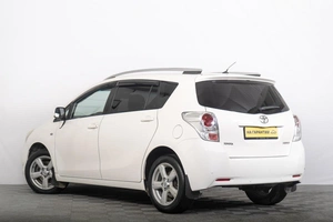 Минивэн Toyota Verso 2012 года, 1249000 рублей, Томск