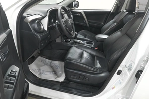 Внедорожник Toyota RAV4 2015 года, 2379000 рублей, Новокузнецк