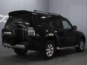 Внедорожник Mitsubishi Pajero 2013 года, 2060000 рублей, Омск