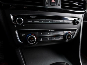 Седан Kia Optima 2016 года, 2055000 рублей, Воронеж