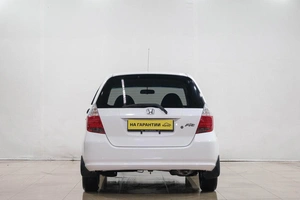 Хетчбэк Honda Fit 2002 года, 349000 рублей, Новокузнецк