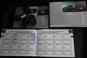 Внедорожник Mitsubishi Outlander 2017 года, 2523500 рублей, Красноярск
