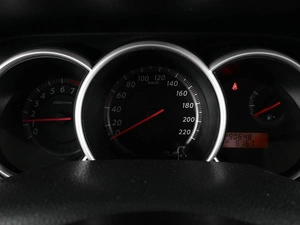 Седан Nissan Tiida 2010 года, 675000 рублей, Аксай