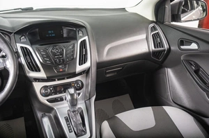 Хетчбэк Ford Focus 2013 года, 839000 рублей, Томск