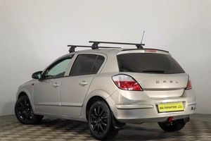 Хетчбэк Opel Astra 2006 года, 519000 рублей, Пермь