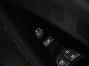 Хетчбэк Nissan Leaf 2017 года, 1800000 рублей, Воронеж