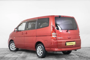 Минивэн Nissan Serena 2004 года, 649000 рублей, Кемерово
